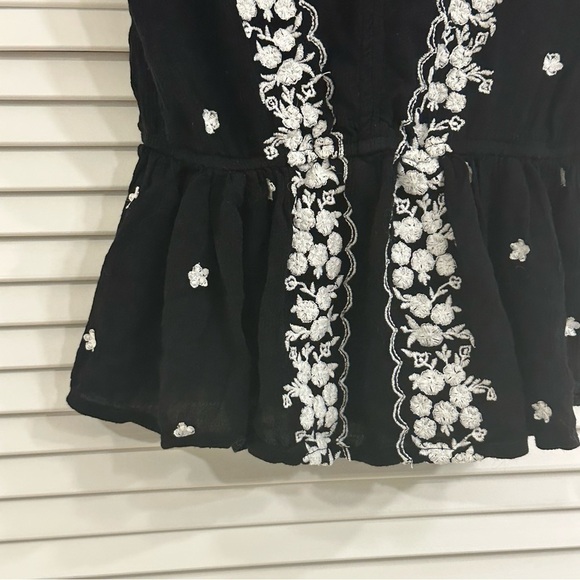 JAPNA black and white embroidered peplum tank blouse - Picture 5 of 7